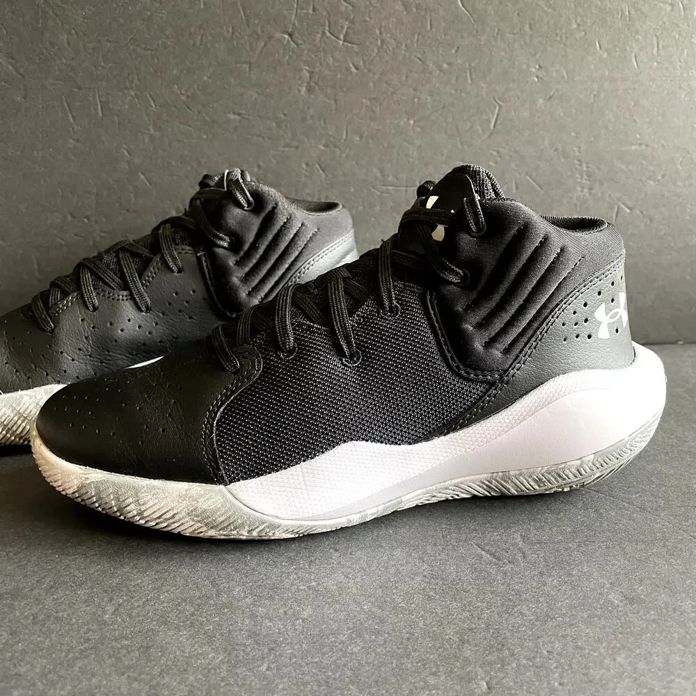 Under Armour black white
